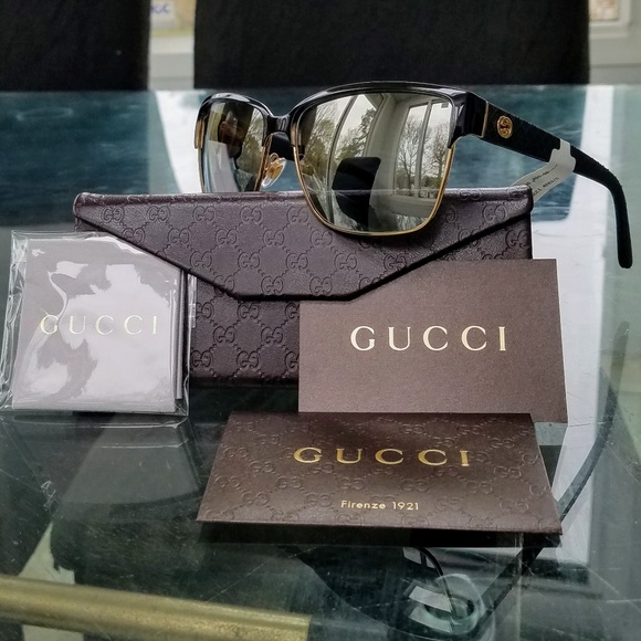 GUCCI Square Black Gold Mirrored Sunglasses w/ Case, Authenticity Card & Cloth - Picture 2 of 7